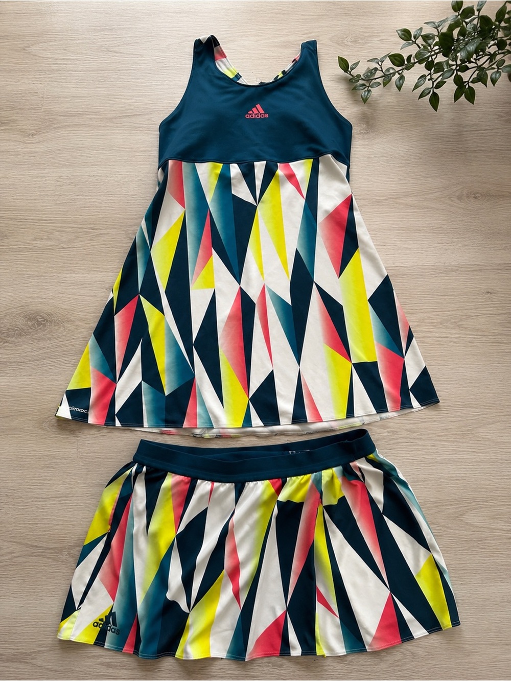 Adidas Women Set - Geometric Print Tank Top & Skirt - Size M